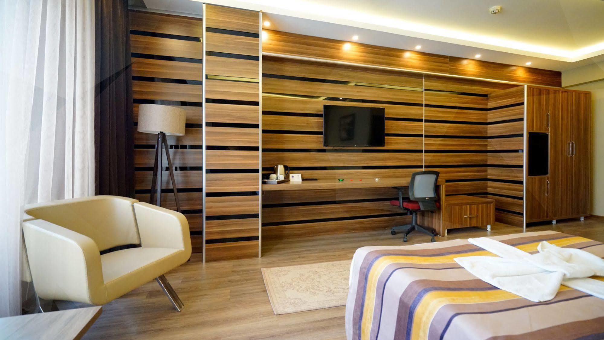 Es Albatros Hotel Εσκίσεχιρ Εξωτερικό φωτογραφία