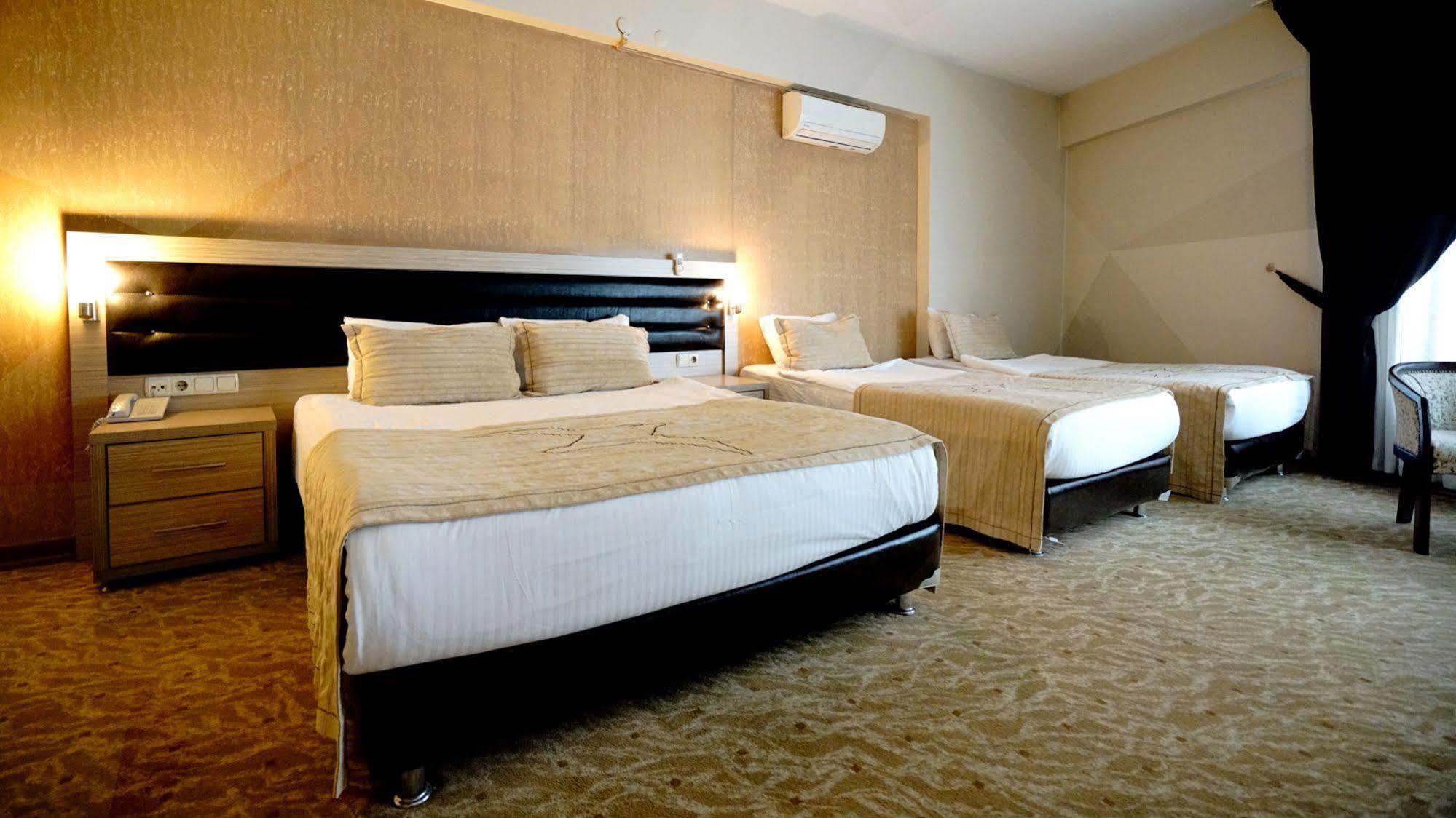 Es Albatros Hotel Εσκίσεχιρ Εξωτερικό φωτογραφία
